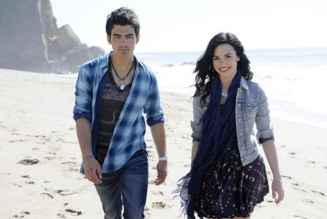 joe-jonas-demi-lovato.jpg